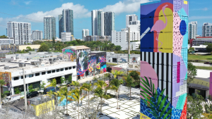 Lee más sobre el artículo Si eres nuevo en Miami necesitas conocer Wynwood, el distrito de arte de la ciudad del sol.